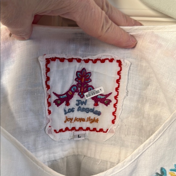 Johnny Was Embroidered White linen with Floral Accents - Picture 3 of 7